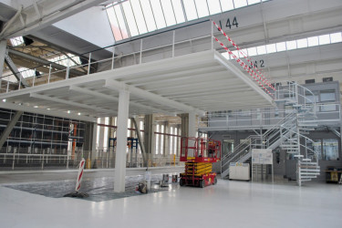 buehnensystem-als-stahlbau_308113_1140_1560419697 (1).jpg